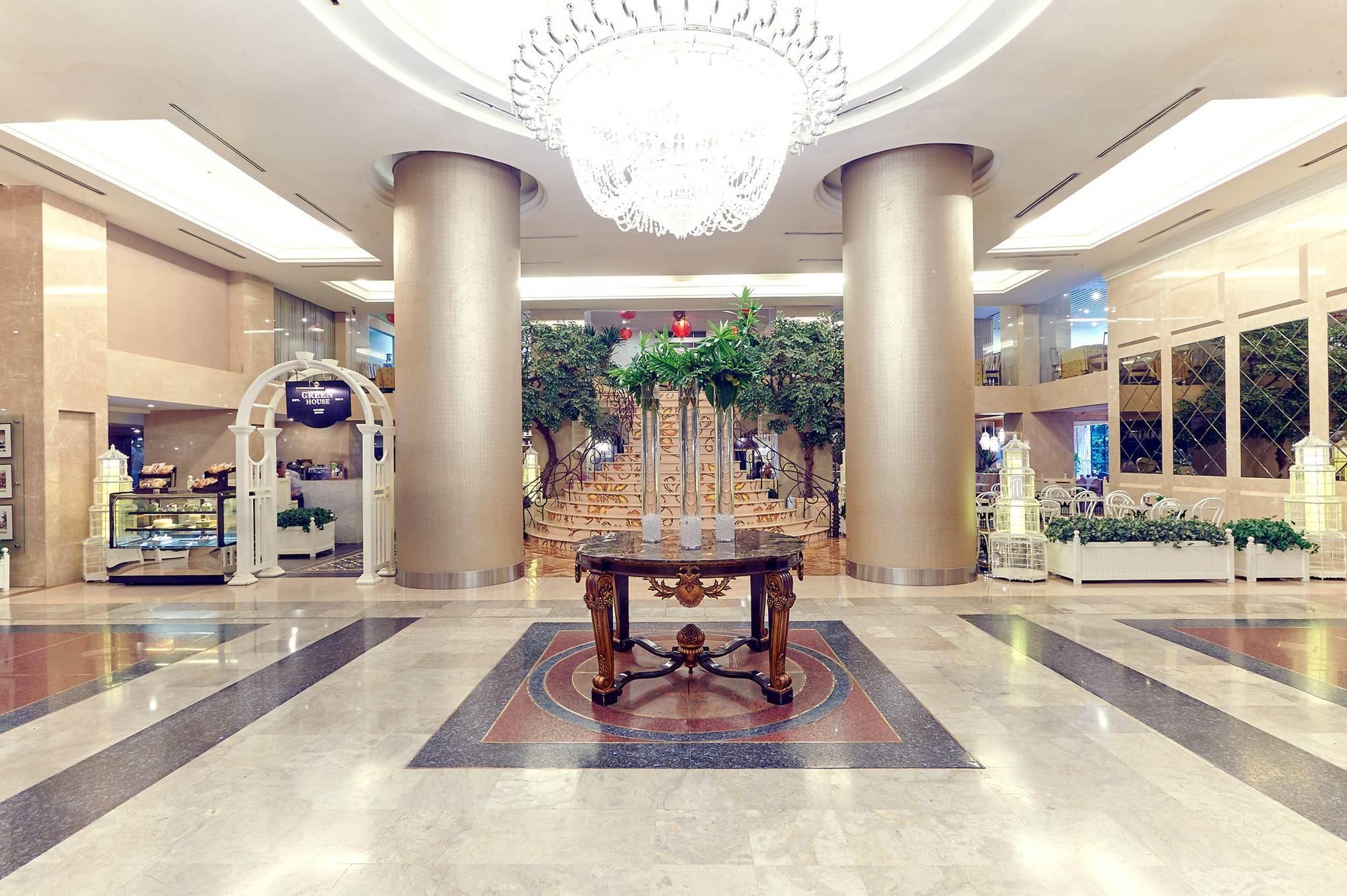 Garden Palace Hotel Sorabaya Extérieur photo